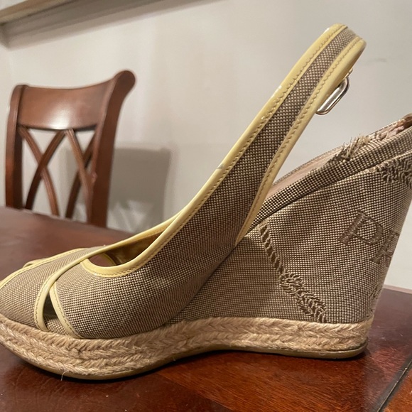 Wedge Heels - Picture 6 of 7